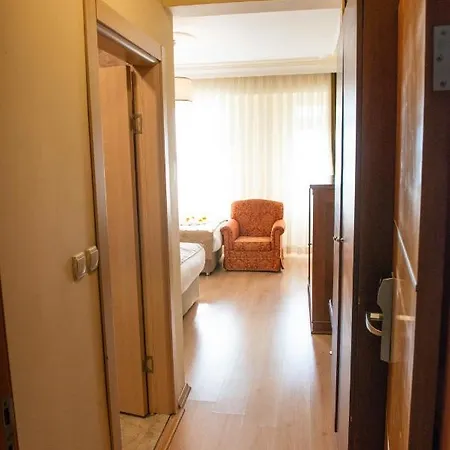 Simsek Hotel